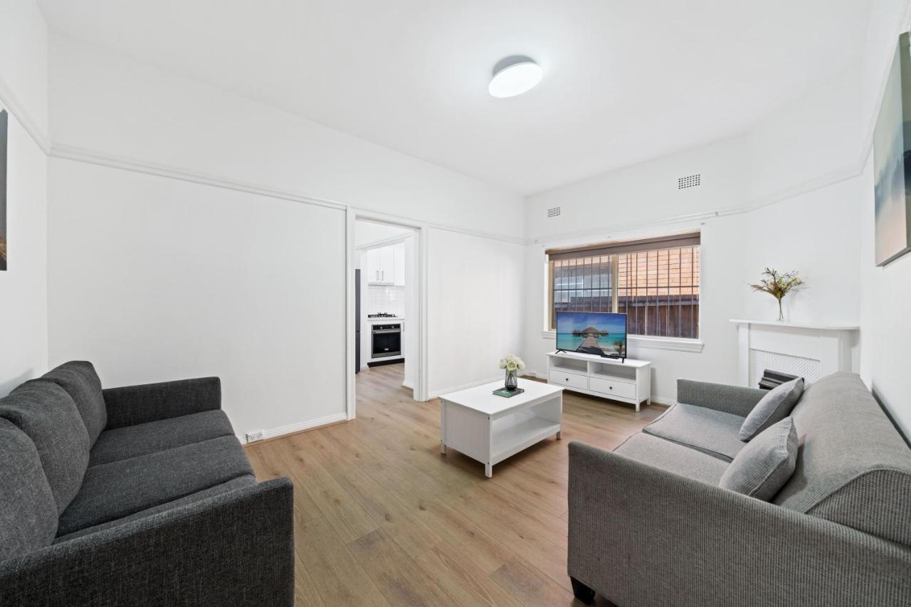 Burwood City Newly Renovated 2 Bed 2 Bath Free Private Parking Big Apt Sidney Dış mekan fotoğraf